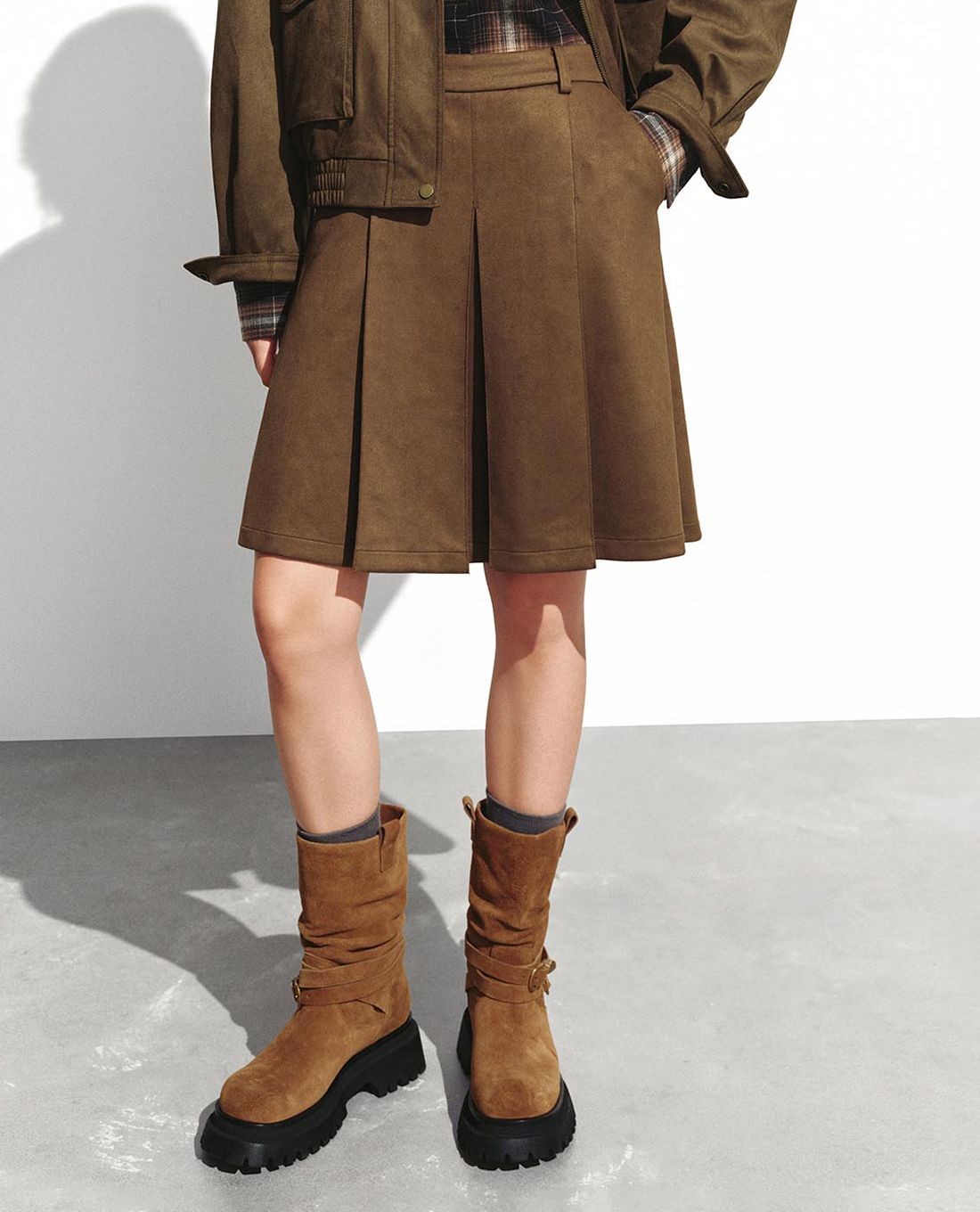 URBAN REVIVO - Chân váy xếp li midi dáng chữ A