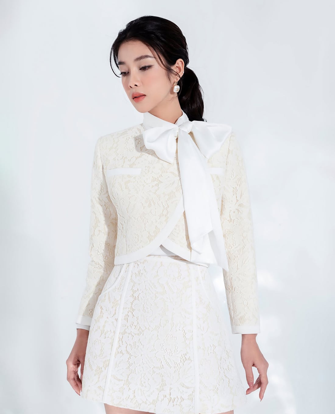 LARMES - Áo khoác croptop nữ tay dài phối nơ Jeremy