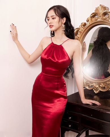  LARMES - Đầm body maxi cổ yếm xẻ tà Ruby 