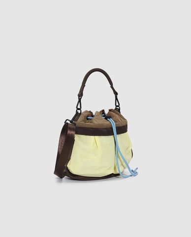  URBAN REVIVO - Túi rút dây nữ hình trụ phối màu độc đáo 