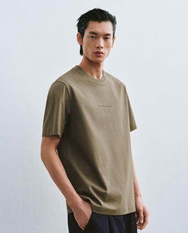  URBAN REVIVO - Áo thun nam cổ tròn tay ngắn trẻ trung 
