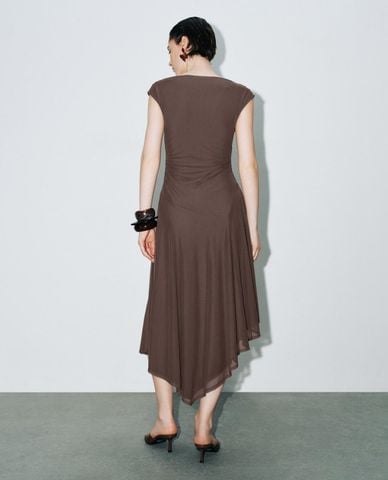  URBAN REVIVO - Đầm midi cổ thuyền tà lệch 