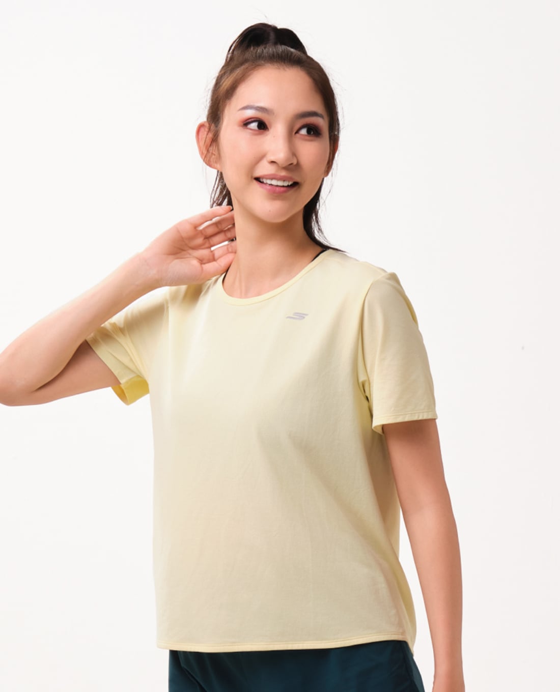 SKECHERS - Áo thun thể thao nữ tay ngắn Performance