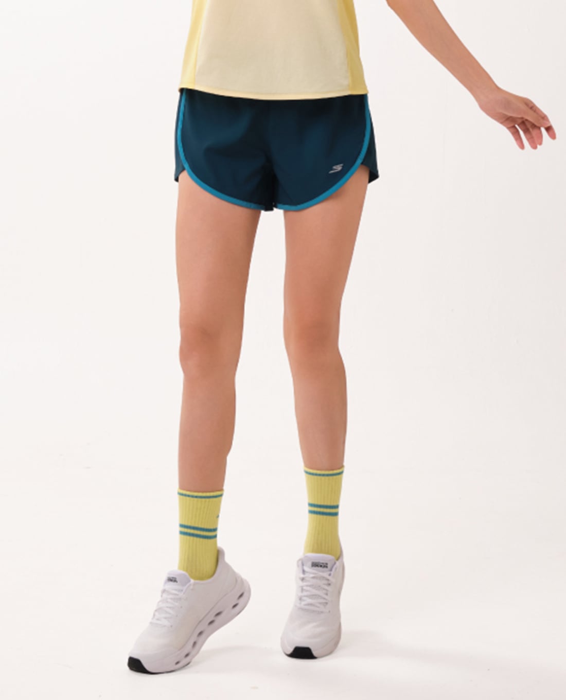 SKECHERS - Quần short chạy bộ nữ Performance