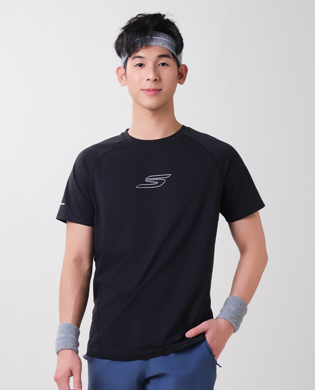 SKECHERS - Áo thun thể thao nam tay ngắn in logo