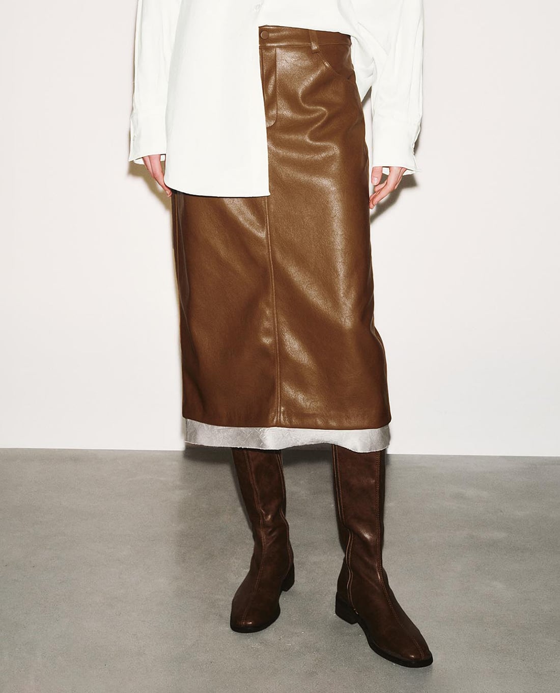 URBAN REVIVO - Chân váy phom suông midi thanh lịch