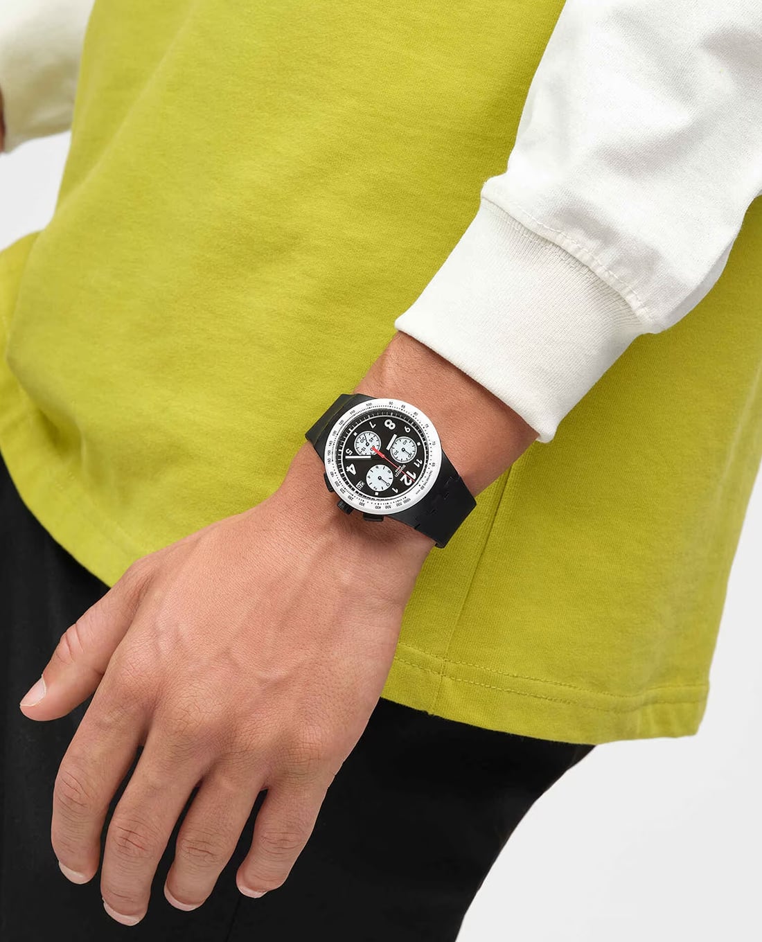 Mẫu đồng hồ nam đẹp SWATCH Nothing Basic About Black 42mm
