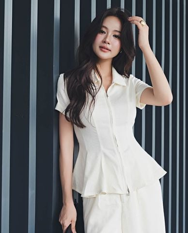  DEZUS - Áo kiểu nữ cổ bẻ tay ngắn dáng xòe Wood 