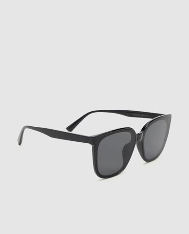  URBAN REVIVO - Kính mát nam gọng vuông bo góc 