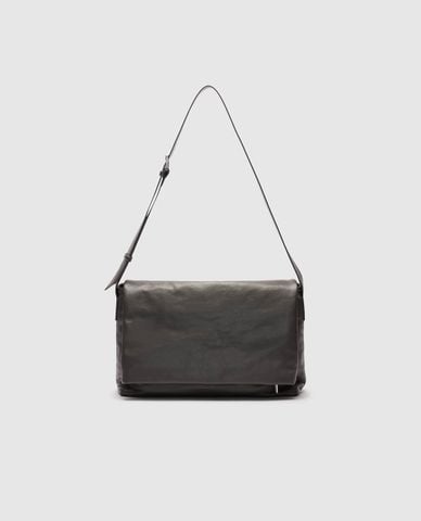  URBAN REVIVO - Túi đeo vai unisex phom chữ nhật nắp gập 