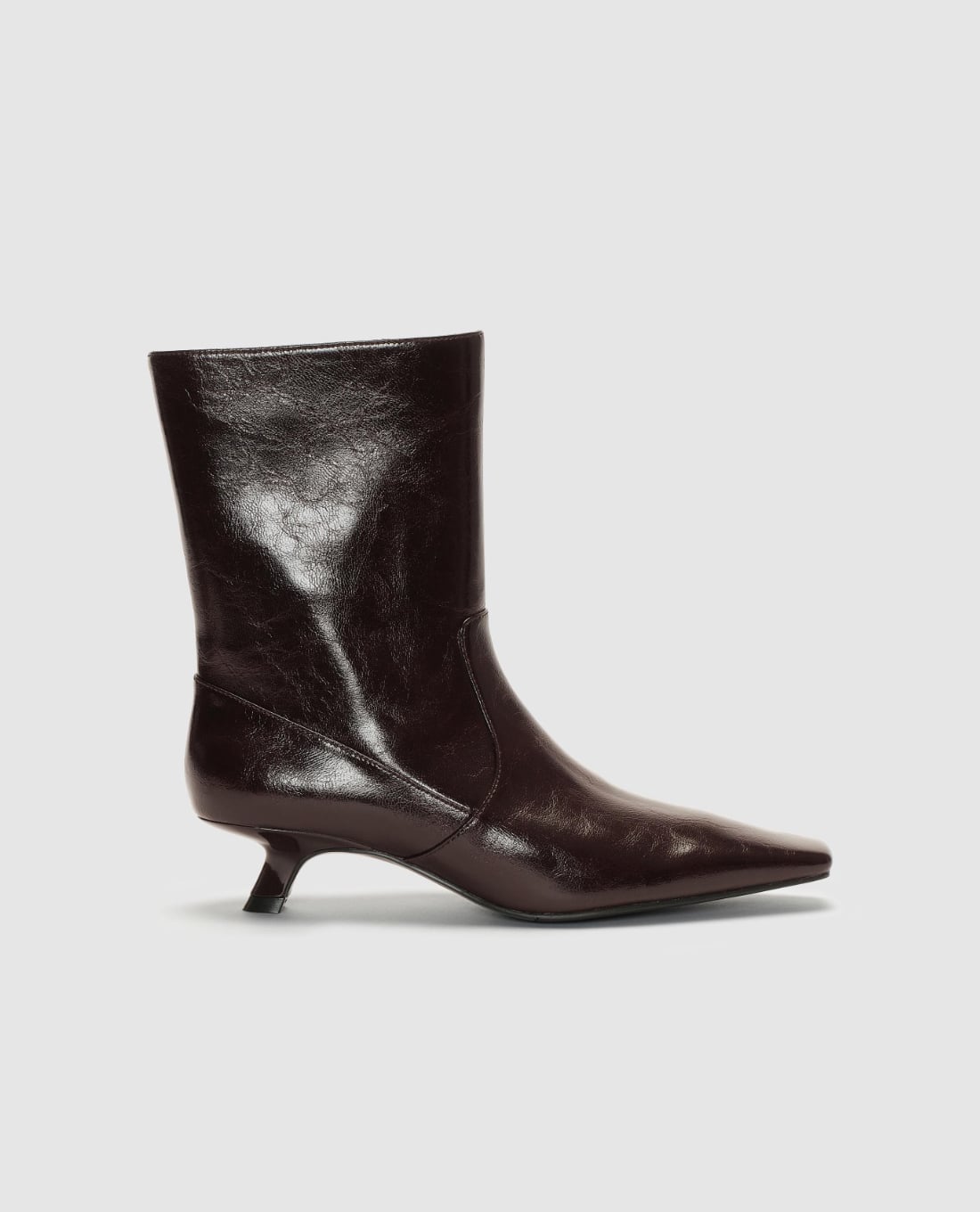 URBAN REVIVO - Giày boots cao gót nữ cổ cao mũi nhọn