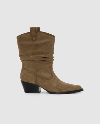  URBAN REVIVO - Giày boots nữ đế cao nhún xếp li 