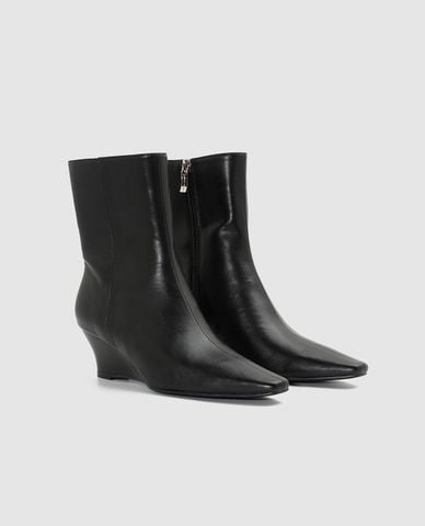  URBAN REVIVO - Boots đế cao nữ mũi nhọn khóa kéo 