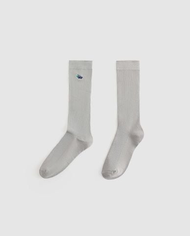  URBAN REVIVO - Vớ nữ cổ cao dệt gân thêu họa tiết 