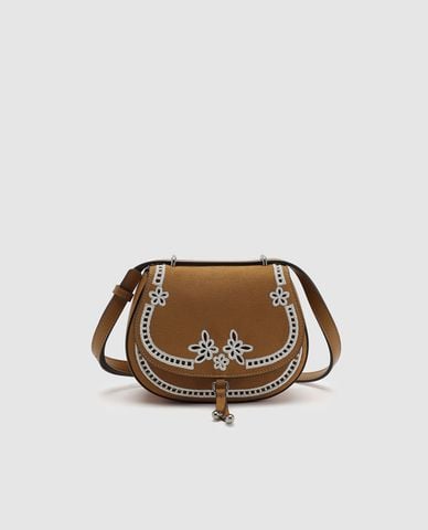  URBAN REVIVO - Túi đeo chéo nữ bo góc thêu hoa 