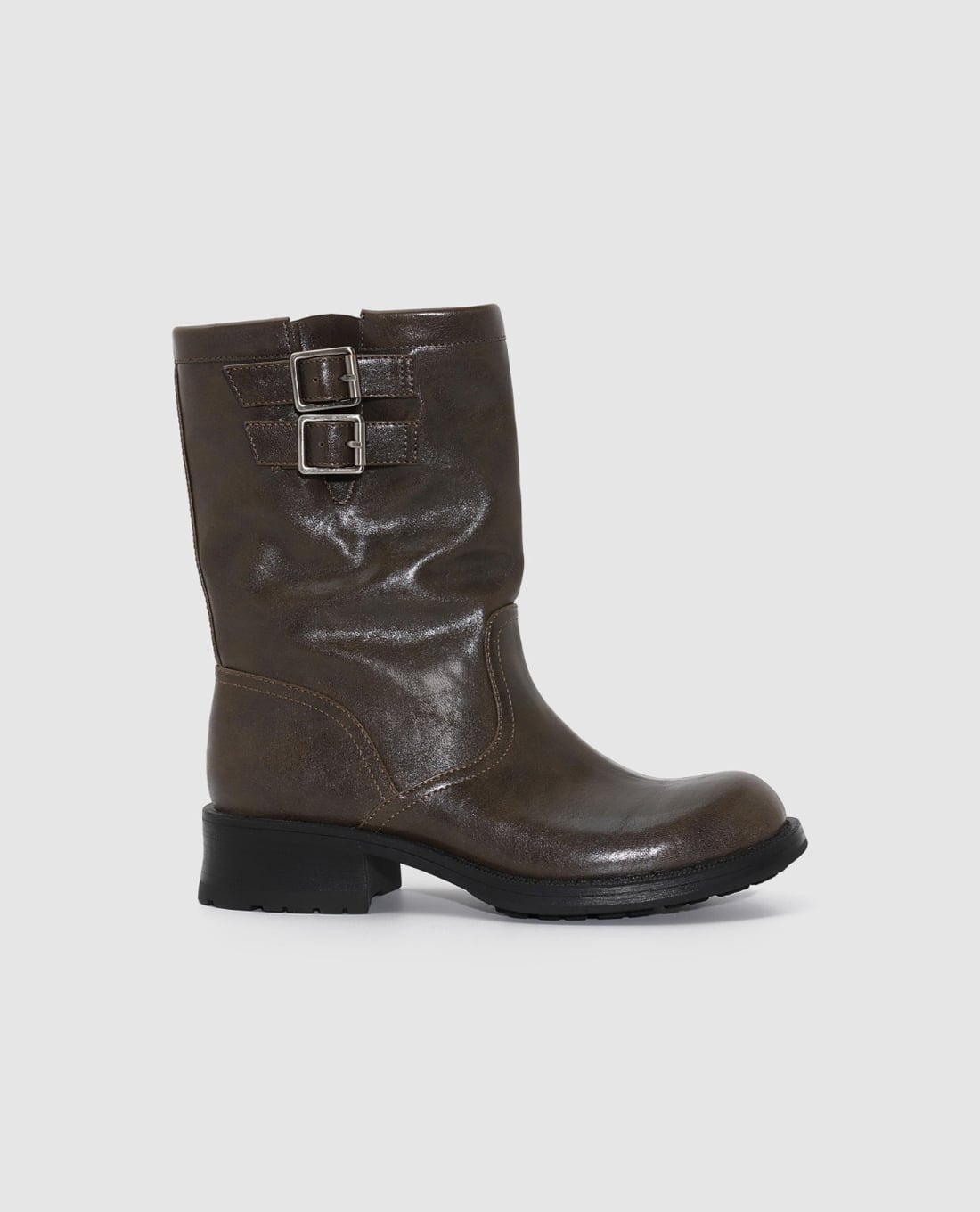 URBAN REVIVO - Giày boots nữ đế vừa cổ cao khóa đôi