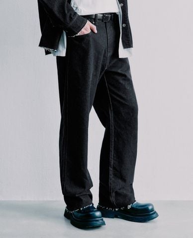  URBAN REVIVO - Quần jeans nam ống rộng thời trang 