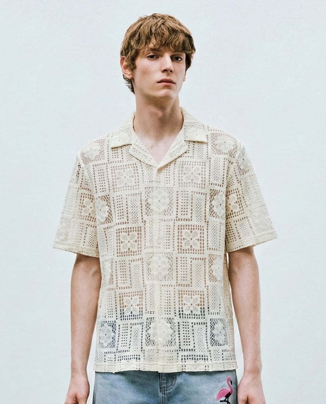 URBAN REVIVO - Áo sơ mi nam cổ bẻ tay ngắn xuyên thấu