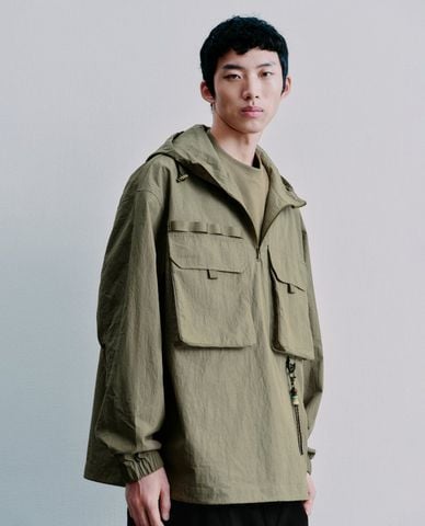  URBAN REVIVO - Áo khoác phối mũ nam tay dài túi hộp 