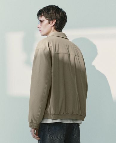  URBAN REVIVO - Áo khoác bomber nam cổ bẻ tay dài 
