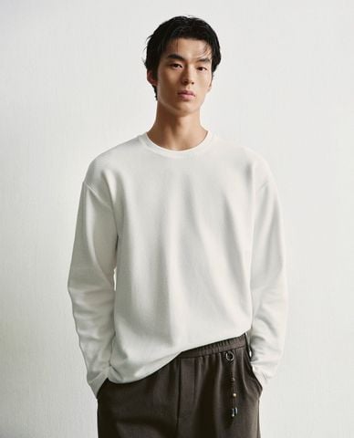  URBAN REVIVO - Áo thun nam cổ tròn tay dài 
