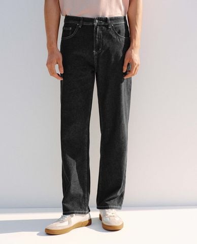  URBAN REVIVO - Quần jeans nam ống đứng cổ điển 