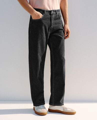  URBAN REVIVO - Quần jeans nam ống đứng cổ điển 