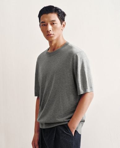  URBAN REVIVO - Áo dệt kim nam cổ tròn tay ngắn bo gấu 