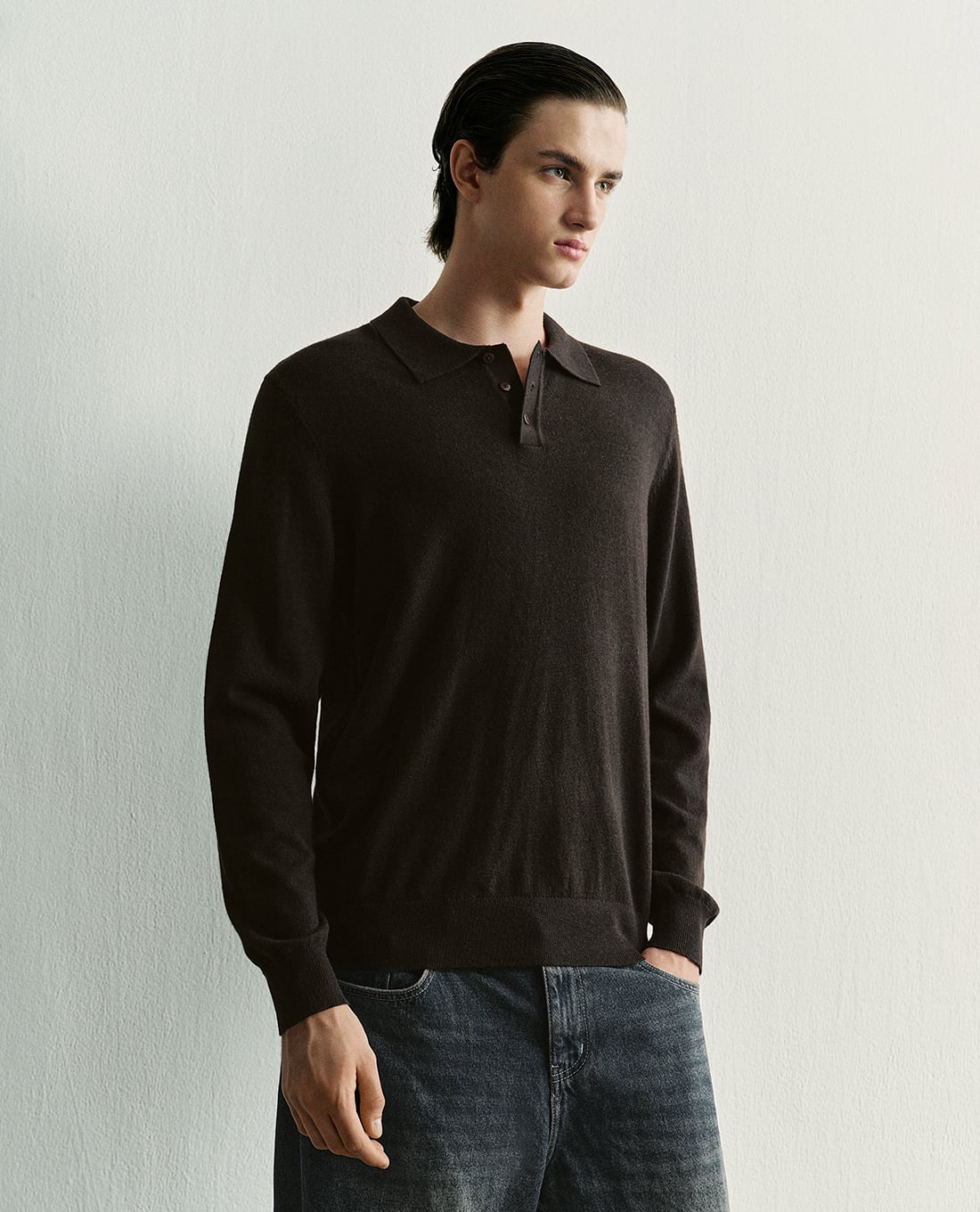 URBAN REVIVO - Áo polo nam dệt kim cổ bẻ tay dài