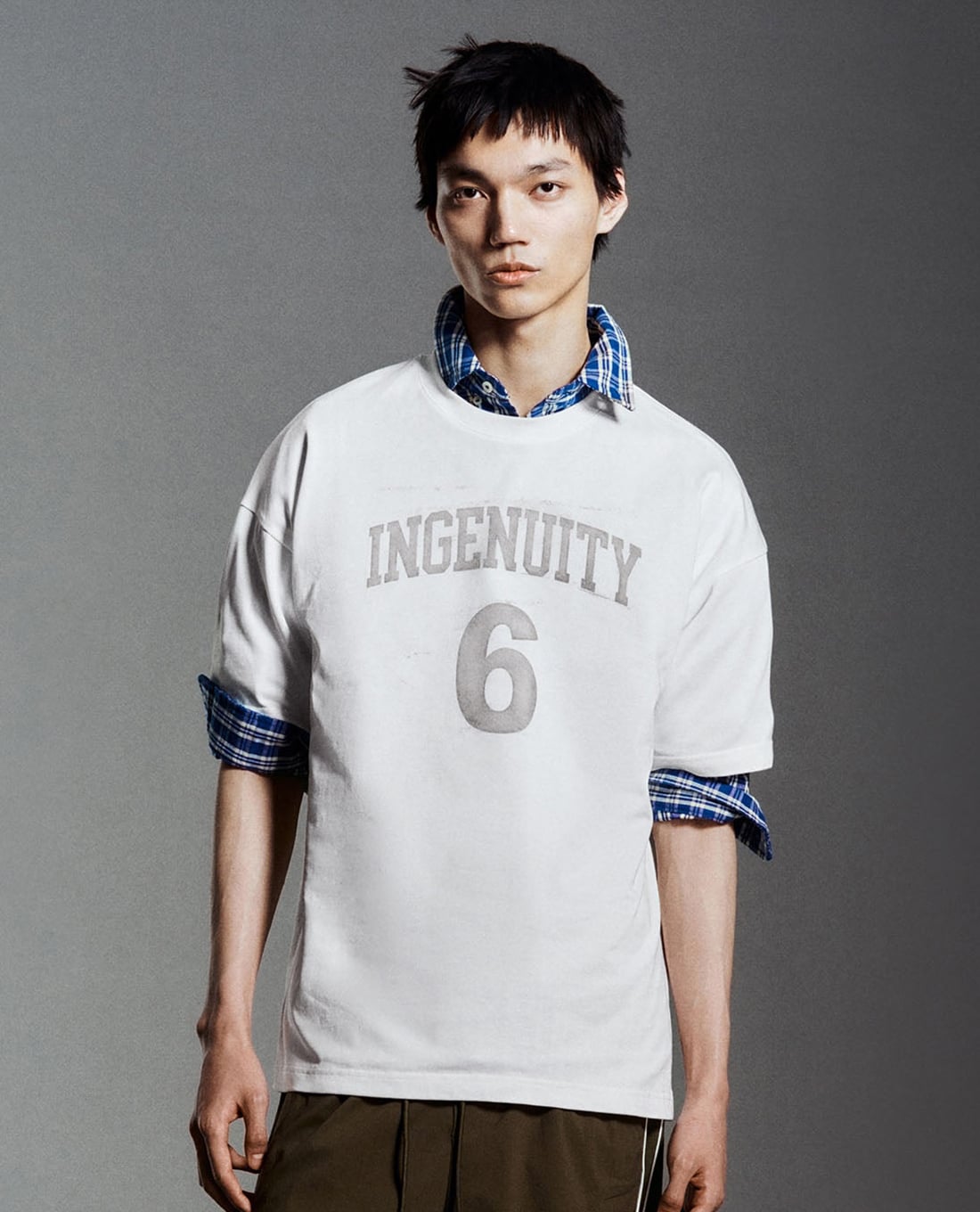 URBAN REVIVO - Áo thun nam cổ tròn tay ngắn trẻ trung