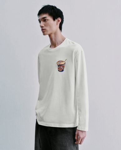  URBAN REVIVO - Áo thun nam cổ tròn tay dài in hình 