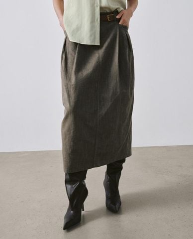  URBAN REVIVO - Chân váy denim midi dáng suông phối thắt lưng 