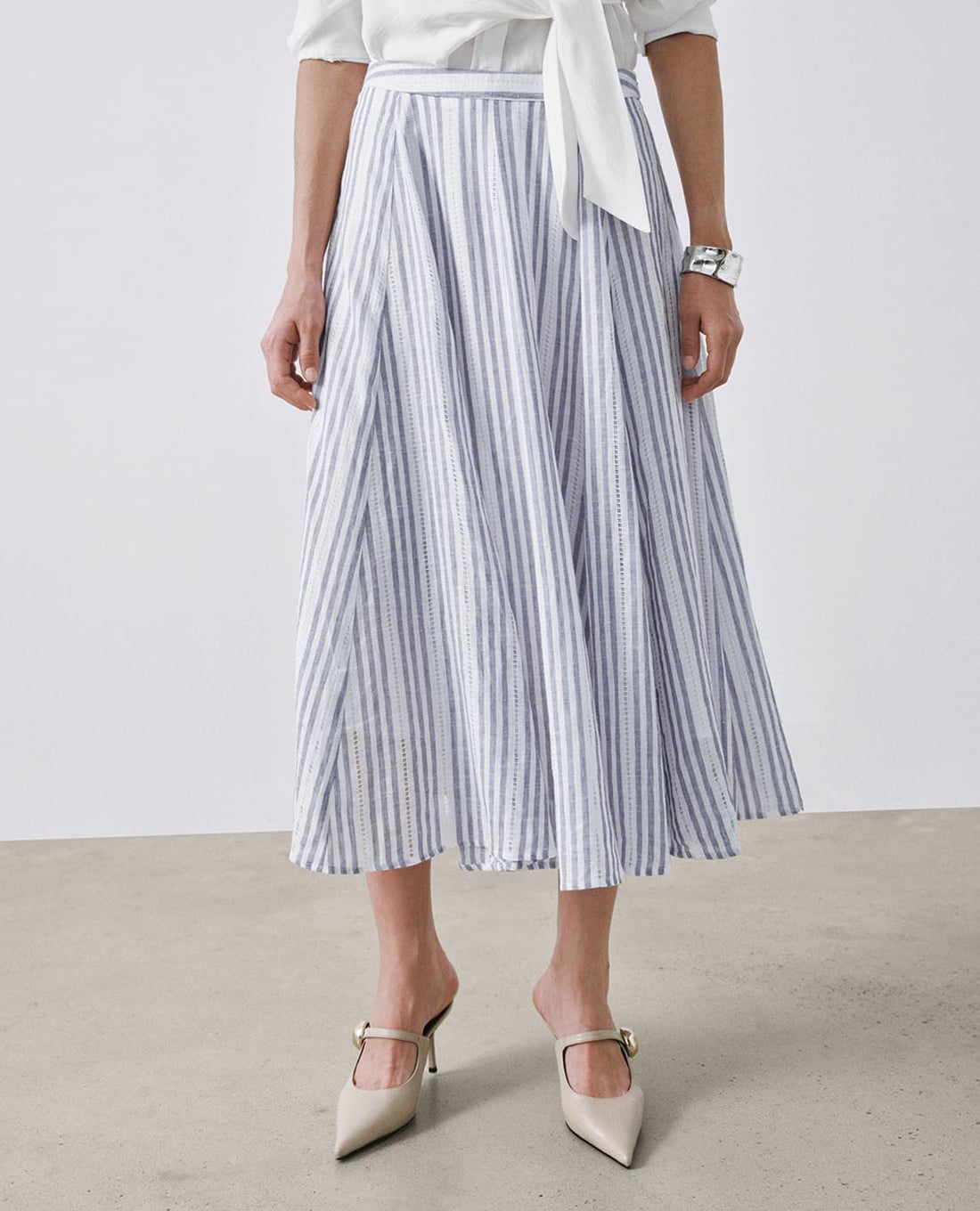 URBAN REVIVO - Chân váy chữ A midi kẻ sọc