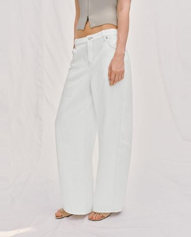  URBAN REVIVO - Quần jeans nữ ống rộng thời trang 