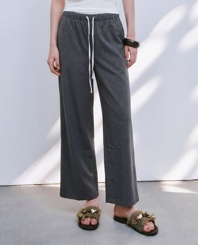  URBAN REVIVO - Quần nữ ống rộng lưng thun phối dây rút 