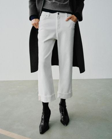  URBAN REVIVO - Quần jeans nữ ống đứng xắn gấu 