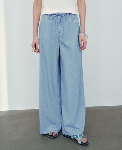  URBAN REVIVO - Quần jeans nữ ống rộng phối dây rút 
