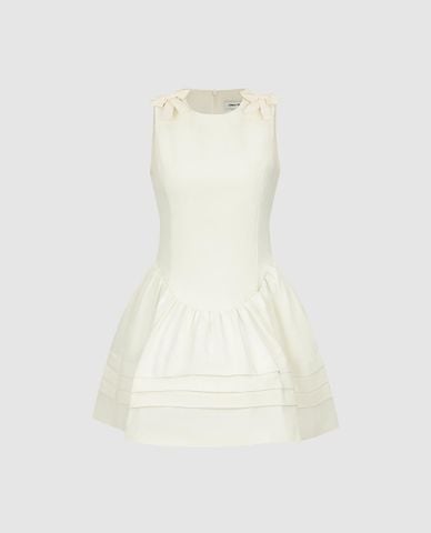  URBAN REVIVO - Đầm sát nách mini xếp tầng đính nơ 