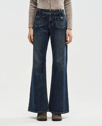  URBAN REVIVO - Quần jeans nữ ống loe phối túi 