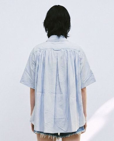  URBAN REVIVO - Áo kiểu nữ tay ngắn dáng xòe nhún eo 