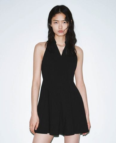  URBAN REVIVO - Đầm sát nách mini cổ bẻ dáng xoè 