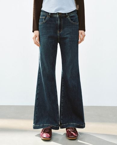  URBAN REVIVO - Quần jeans nữ ống loe wash bạc 