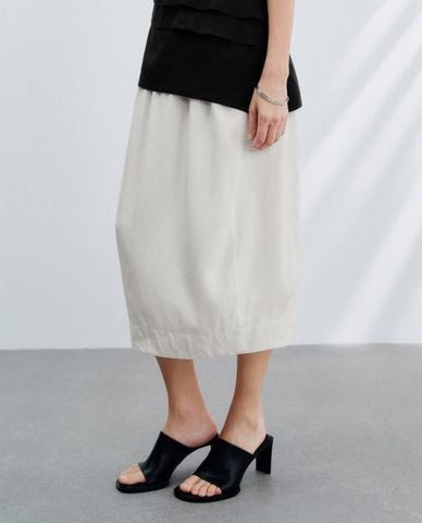  URBAN REVIVO - Chân váy phom suông midi hiện đại 