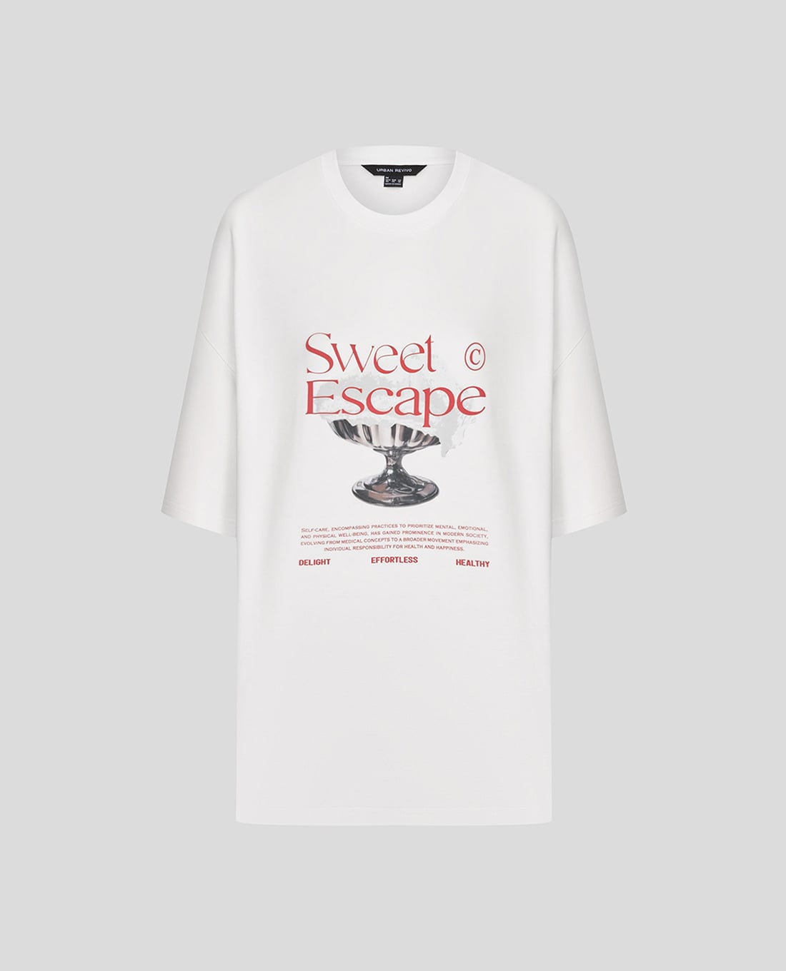 URBAN REVIVO - Áo thun nam cổ tròn tay ngắn in hình