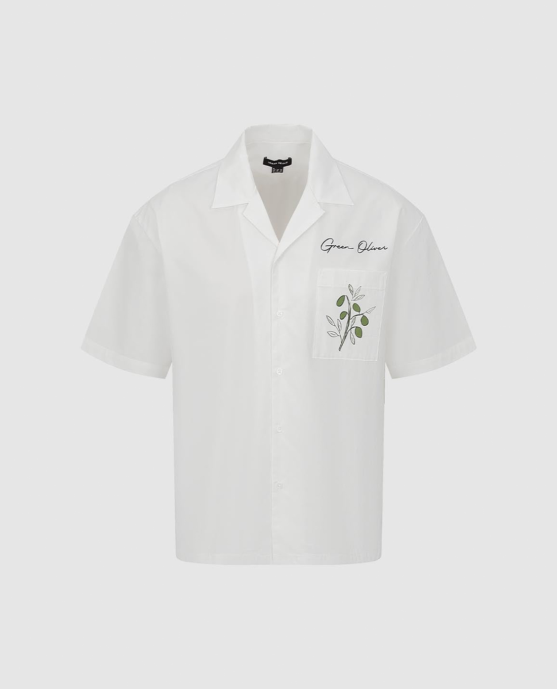 URBAN REVIVO - Áo sơ mi nam tay ngắn in họa tiết