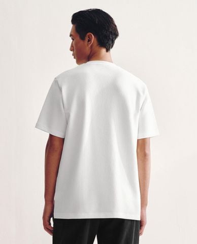  URBAN REVIVO - Áo thun nam cổ henley tay ngắn thanh lịch 