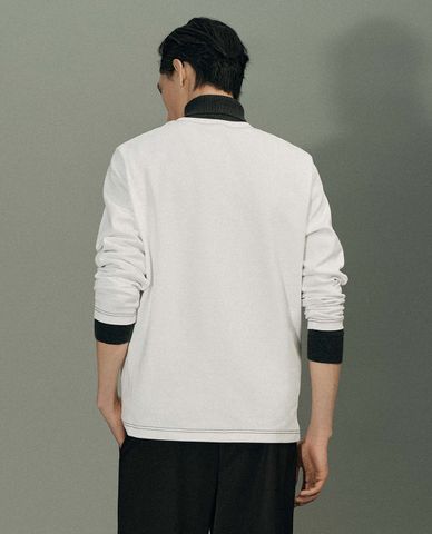  URBAN REVIVO - Áo thun nam cổ tròn tay dài hiện đại 