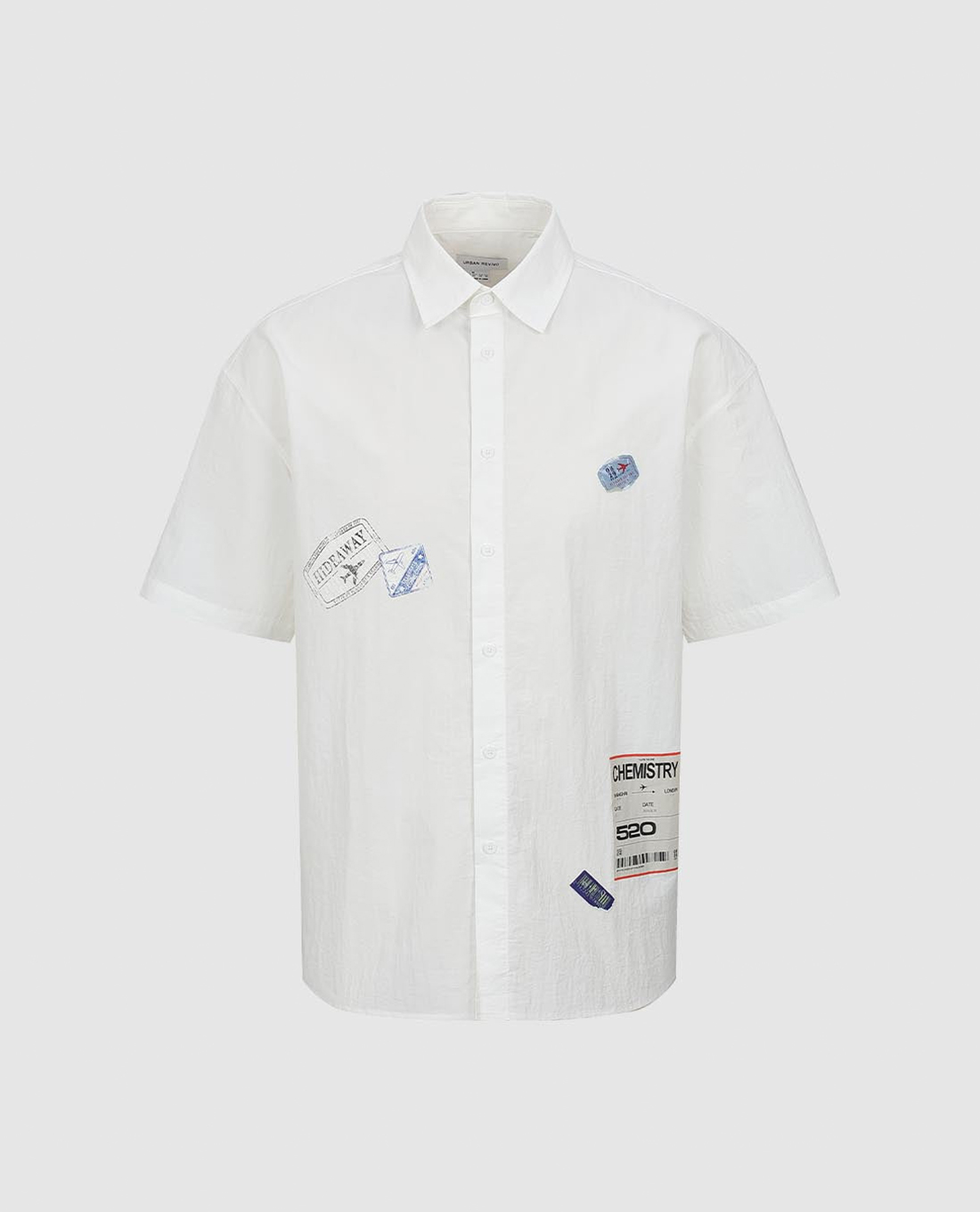 URBAN REVIVO - Áo sơ mi nam tay ngắn in họa tiết