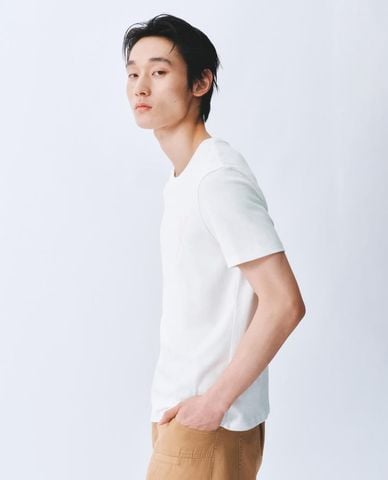  URBAN REVIVO - Áo thun nam cổ tròn tay ngắn in họa tiết 