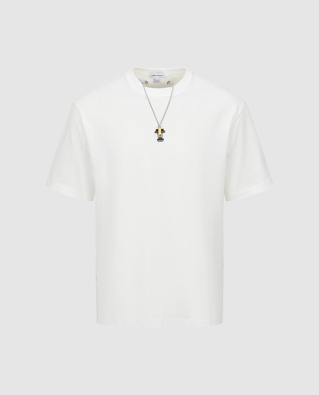 URBAN REVIVO - Áo thun nam cổ tròn tay ngắn kèm dây chuyền